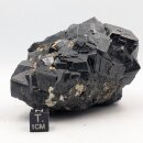 Granat Schwarz Kristall