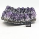 Amethyst aus Uruguay liegendes Stück roh