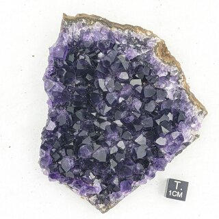 Amethyst aus Uruguay liegendes Stück roh